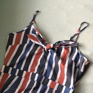 Striped Jumpsuit NEVER WORN 💫